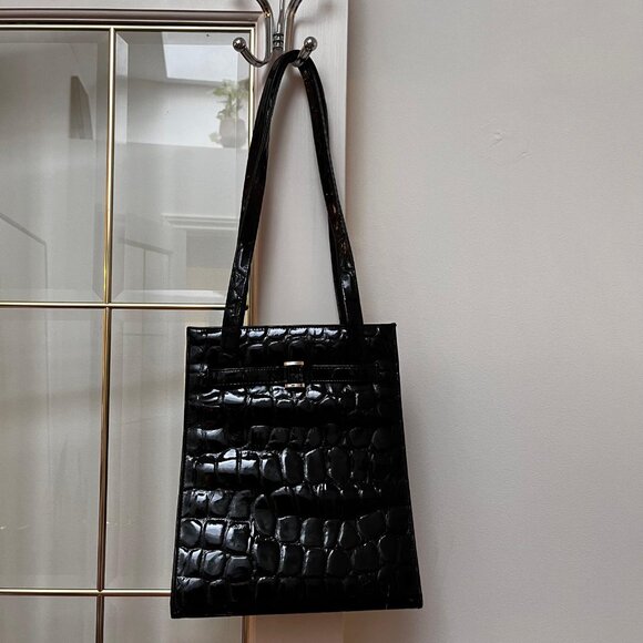 Stylish Leather Alligator Skin Inspired Black Tote Bag Purse - Picture 1 of 7